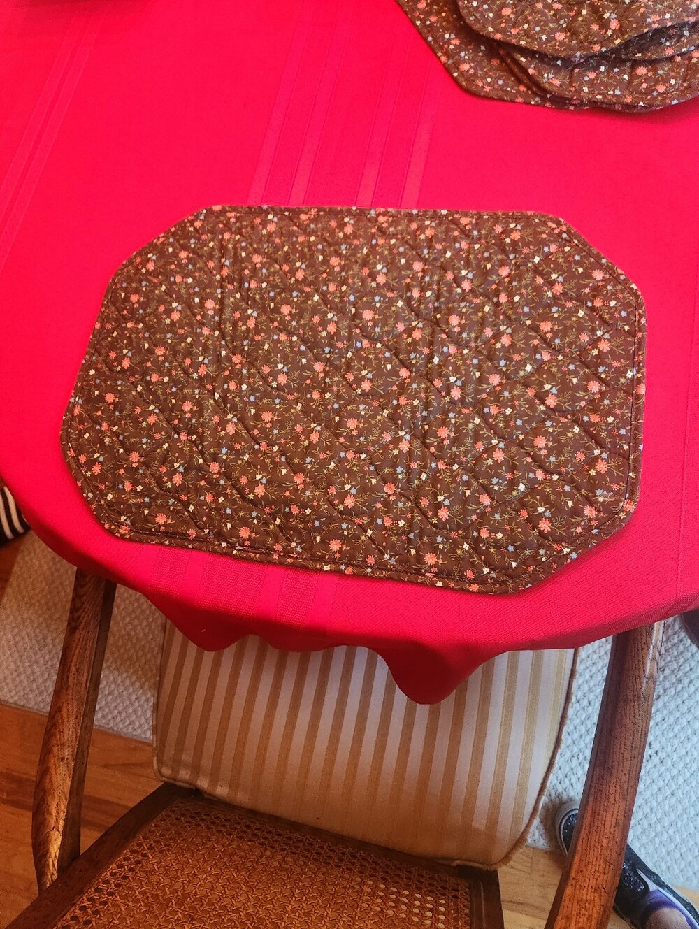 Quilted Floral Placemat in Brown Set Of 6